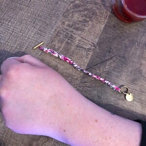 Customer photo review of Bracelet liberty fermoir en T personnalisé médaille gravée