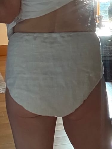 Customer photo review of Linen Classic Brief OLIVIA