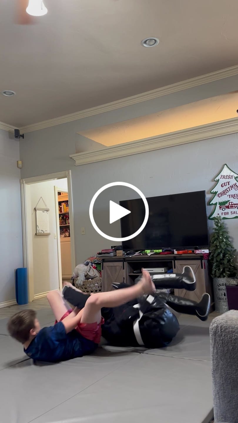 Customer video review of Adults Essential BJJ Grappling Dummy – 5'7" (170 cm), Unfilled