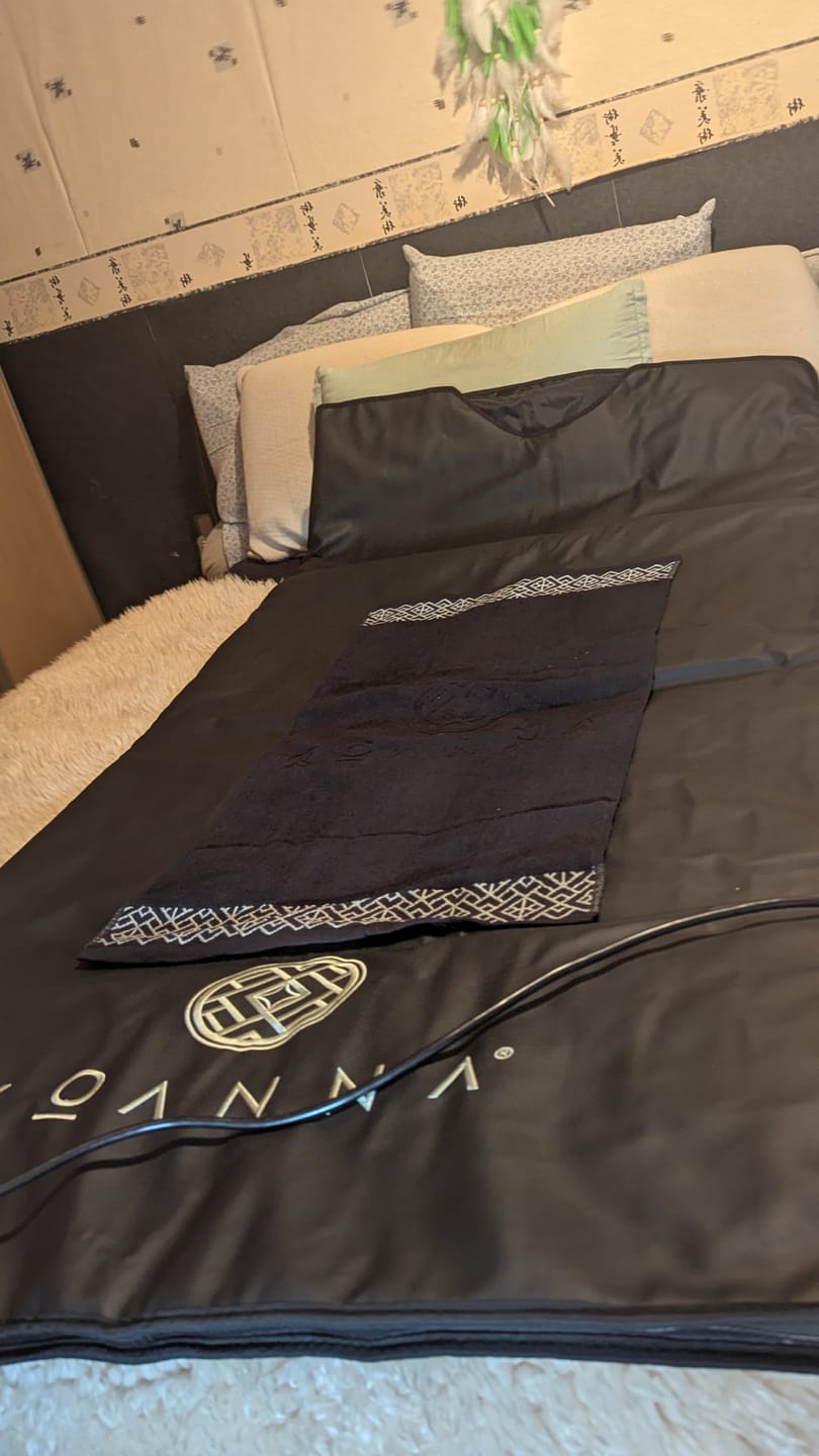 Customer photo review of Koanna® Infrared Sauna Blanket