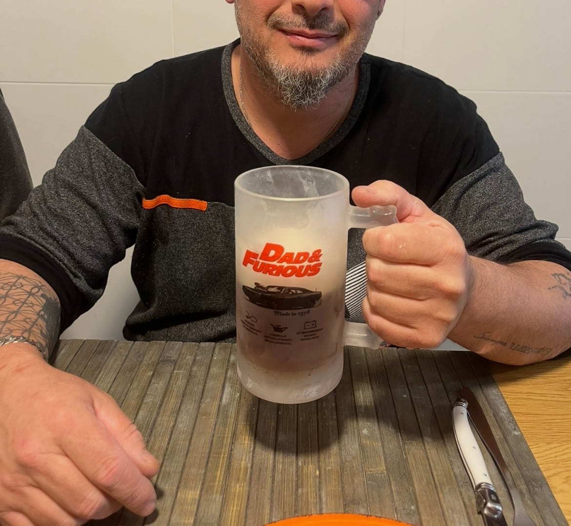 Customer photo review of FAST & FURIOUS - jarra de cerveza personalizable
