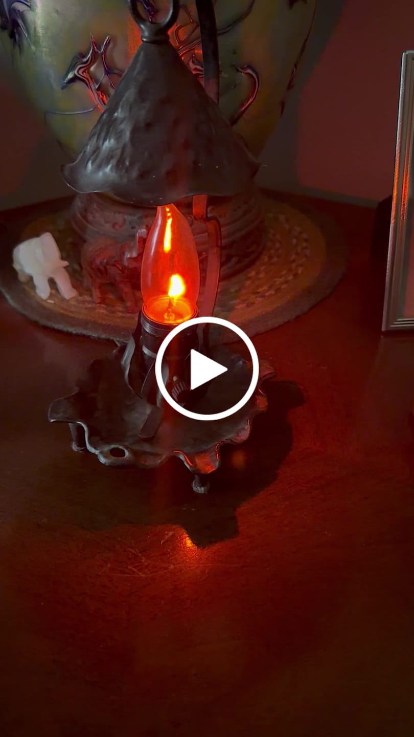 Customer video review of Flicker Flame - Clear - 3 Watt - Medium Base
