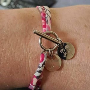Customer photo review of Bracelet liberty fermoir en T personnalisé médaille gravée