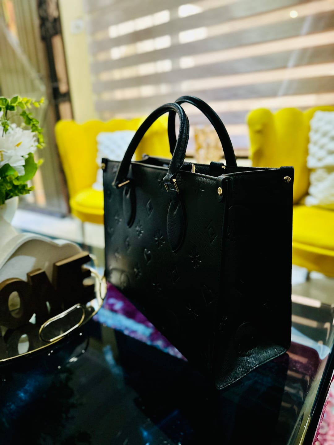 Customer photo review of The Carryall Icon Tote