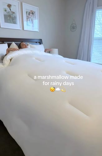 Customer photo review of MarshMellow Comforter
