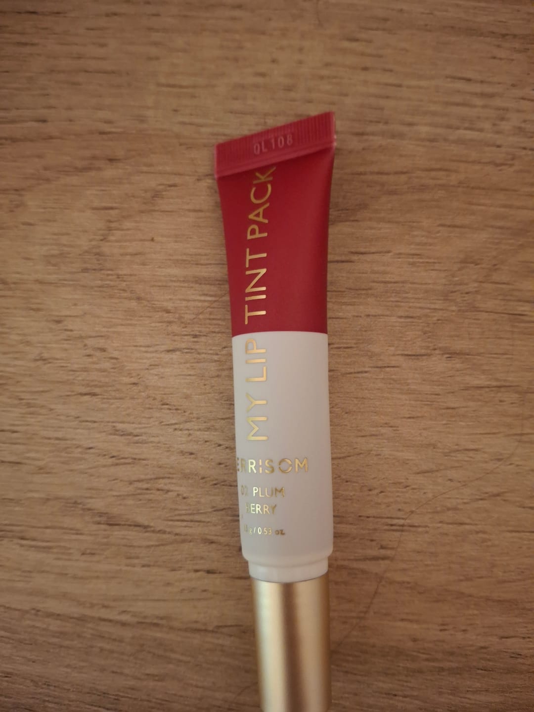 Customer photo review of Отлепящ се тинт TATTOO BERRISOM MY LIP TINT