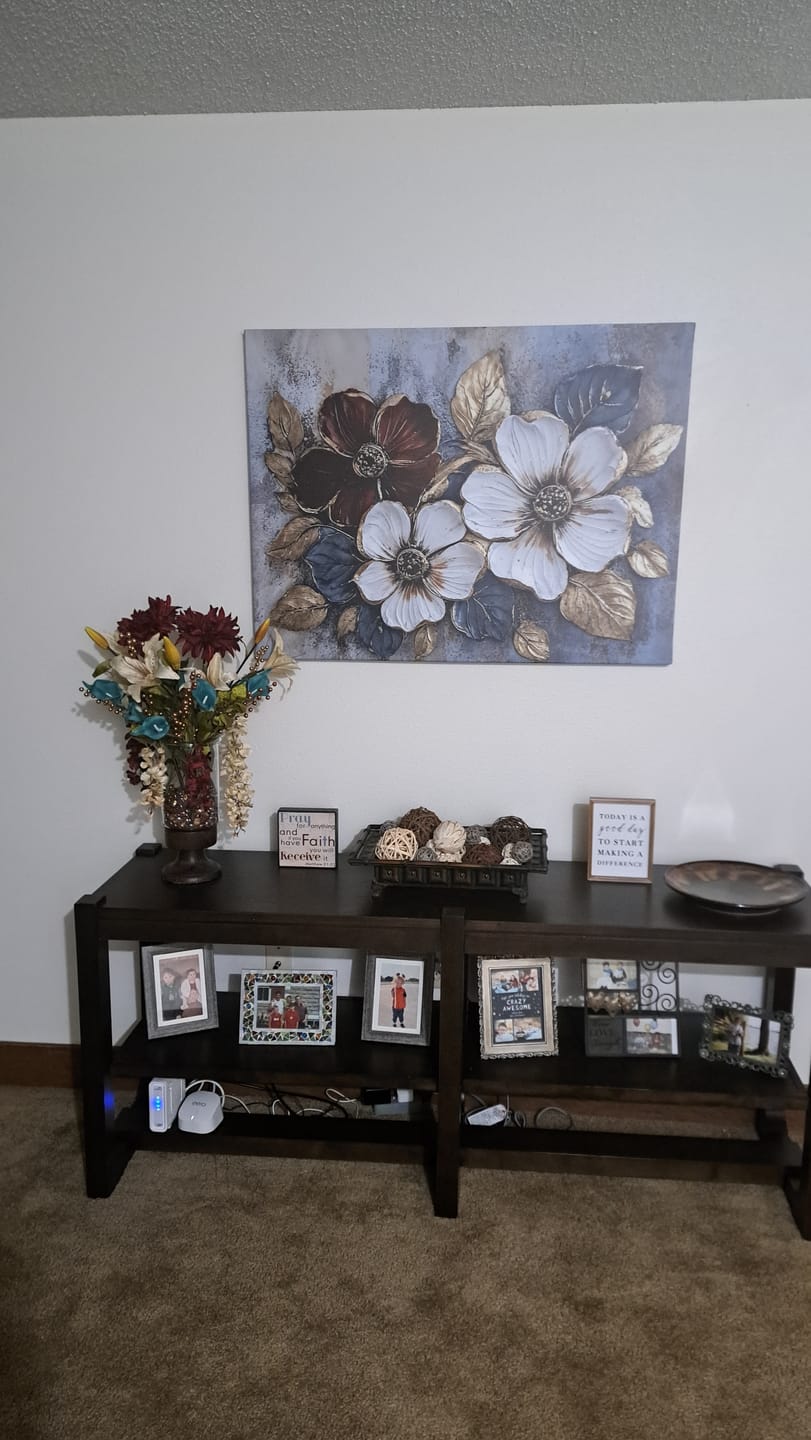 Customer photo review of Floral Bloom Wall Art – Elegant Red and White Flower Canvas with Gold Leaves
