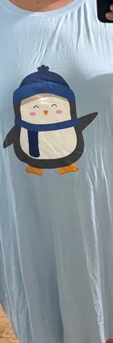 Customer photo review of Camisola Pinguim Azul