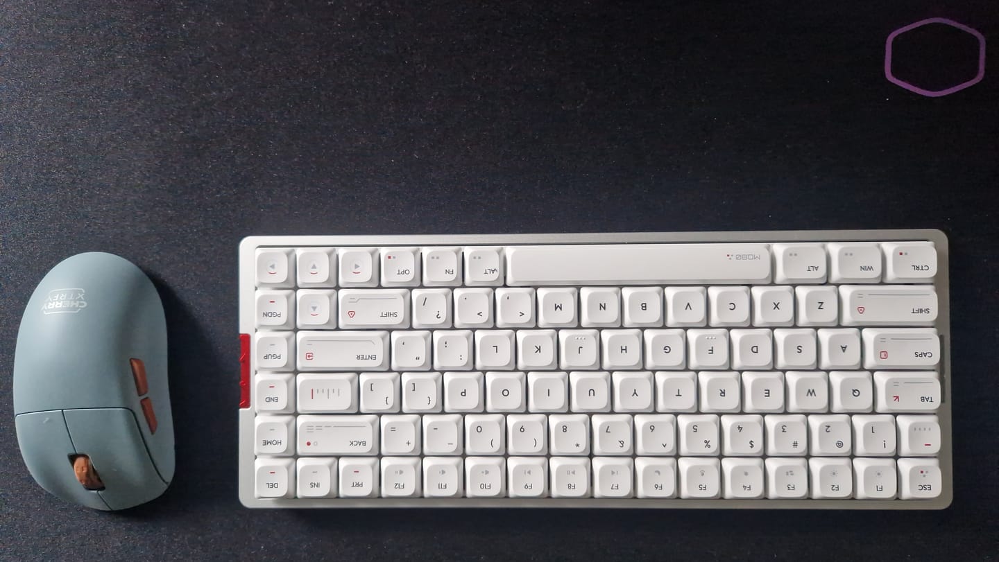 Customer photo review of IQUNIX MQ80 Aluminum Low Profile Mechanical Keyboard