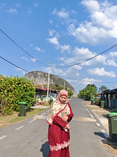 Customer photo review of Batik Shawl (Rindu)