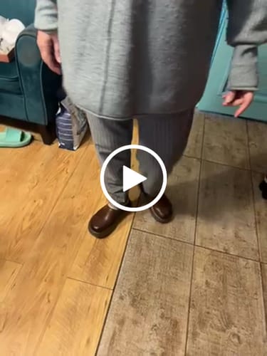 Customer video review of Women Summer Pure Color Soft Leather Platform Slippers