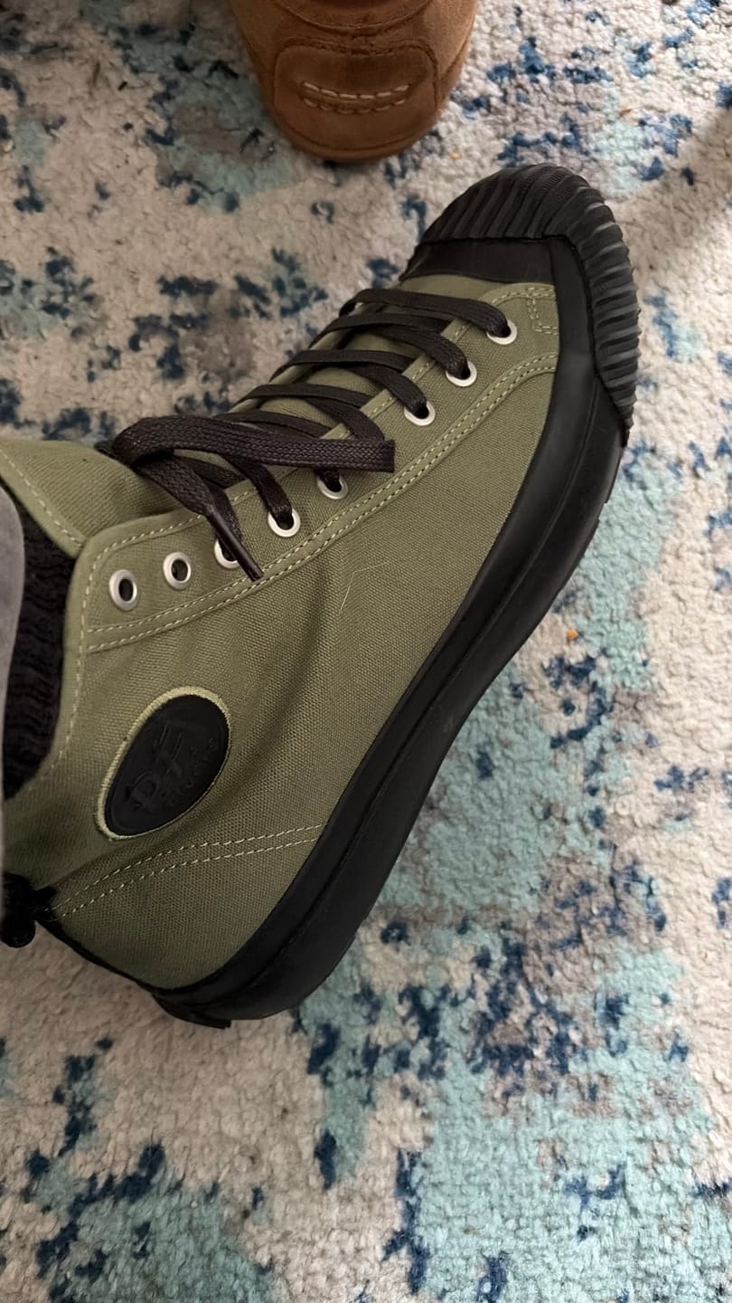Customer photo review of Grounder High-Top Olive/Black