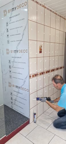 Customer photo review of Silicone Sanitaire Blanc Étanchéité Parfaite pour Panneaux 290 ML - BYMYDECO