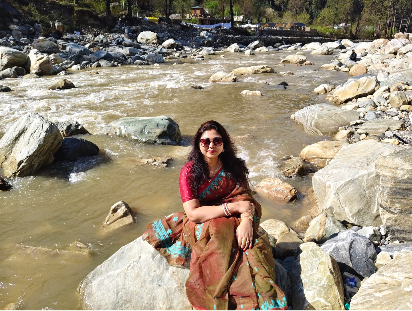 Customer photo review of Uro Chithi Dhakai Jamdani Saree