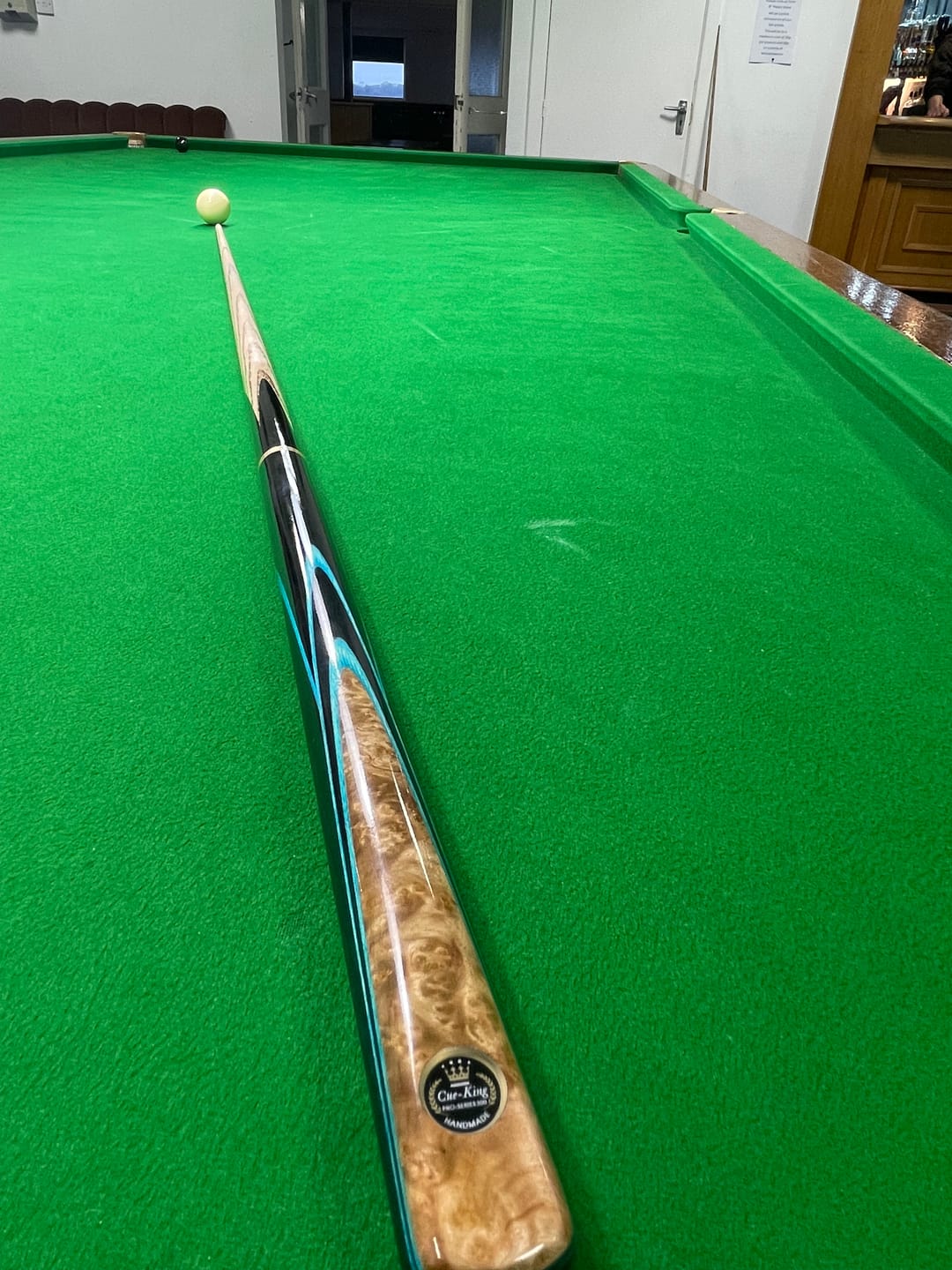Customer photo review of Cue-King Premier 300 57" Snooker and Pool Cue 3/4 Jointed With Aluminium Case and Telescopic Extension