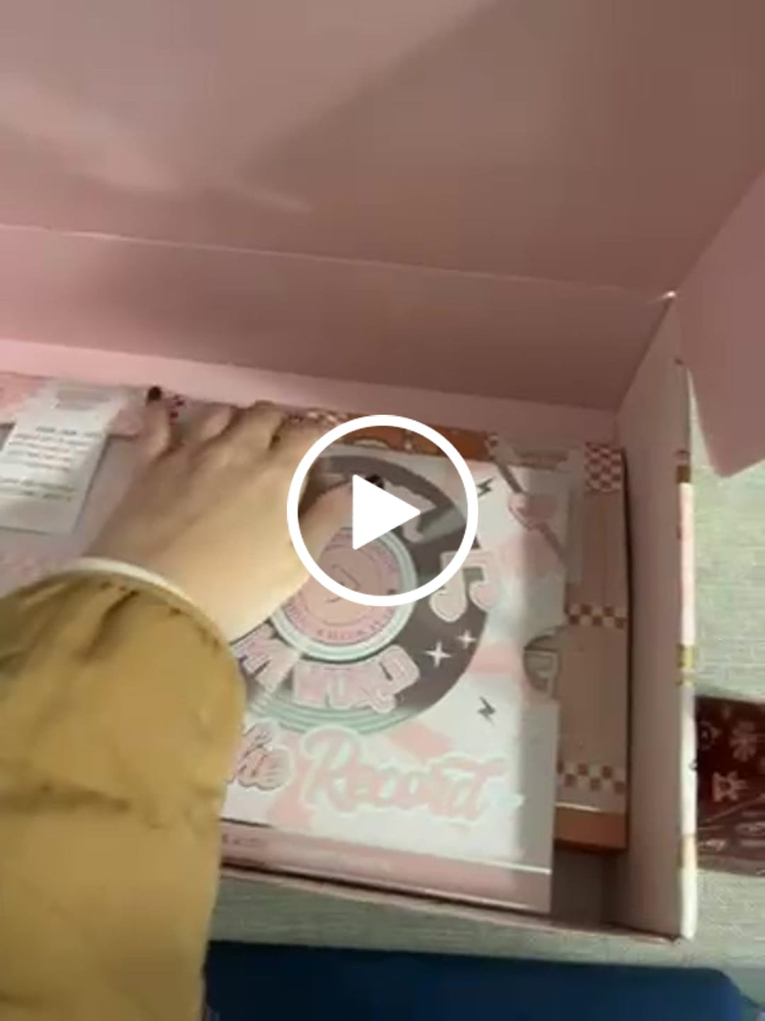 Customer video review of P. Louise Off The Record Eyeliner Palette