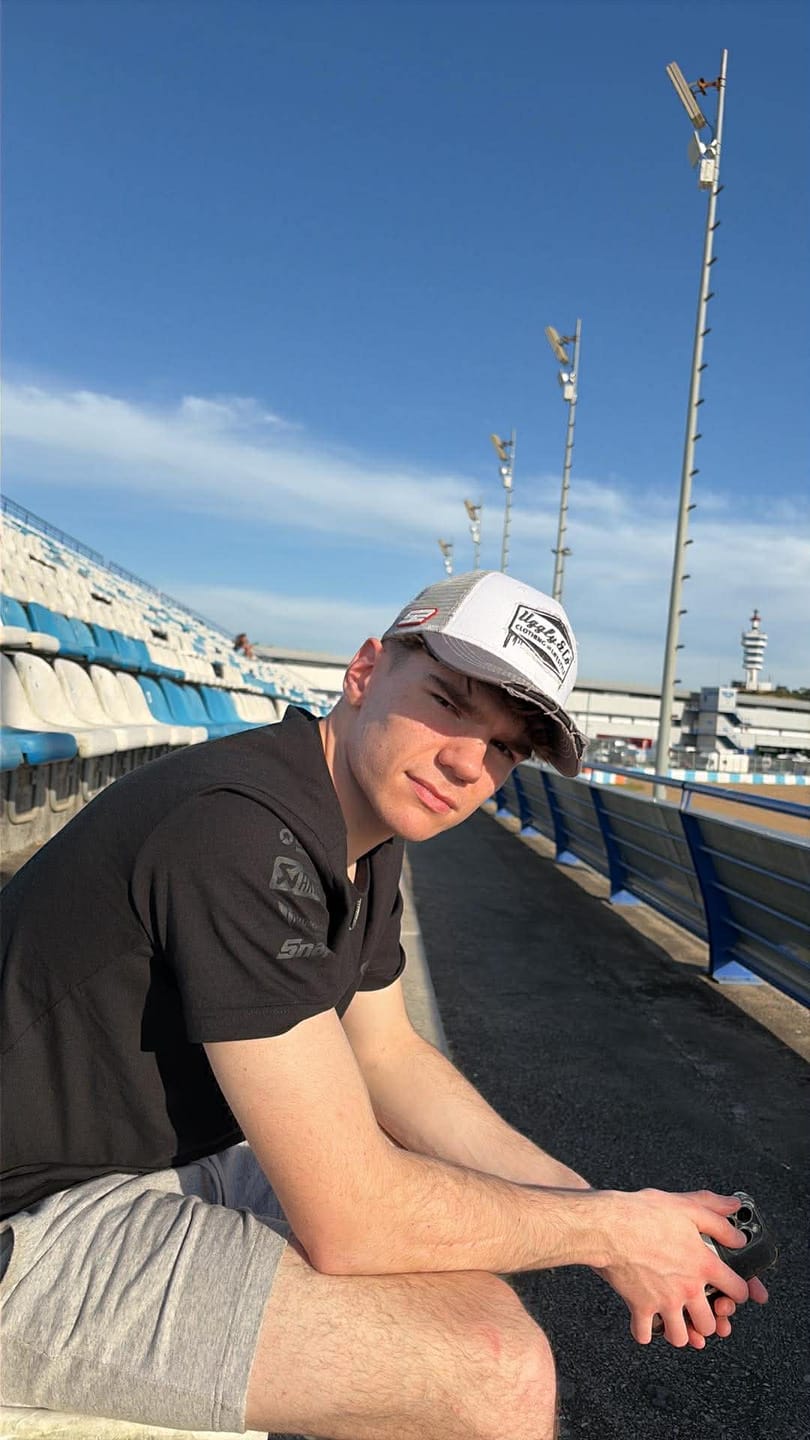 Customer photo review of Grey & White Diamond Cap