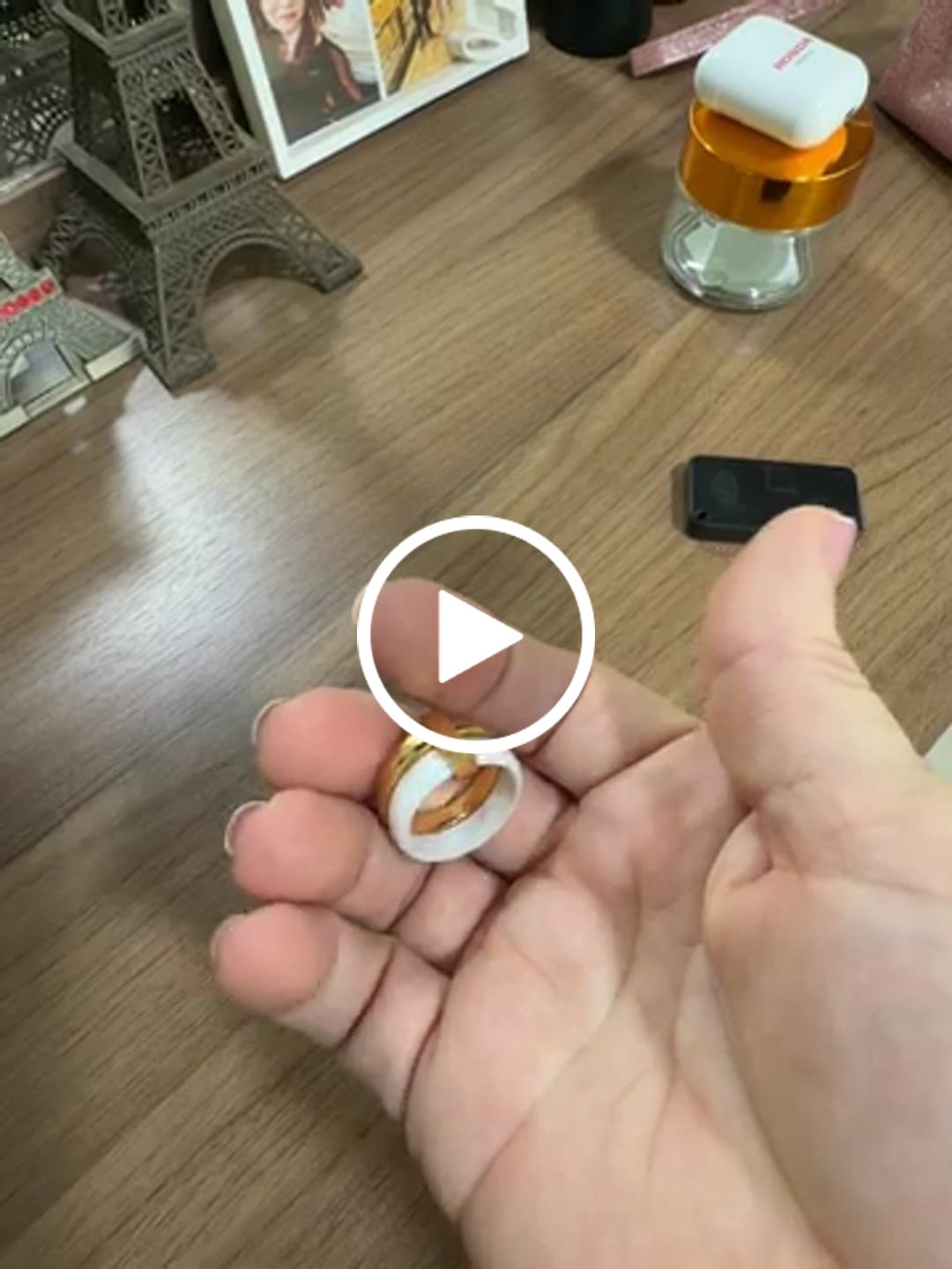 Customer video review of Anel Camadas Rich Banhado em Ouro 18K