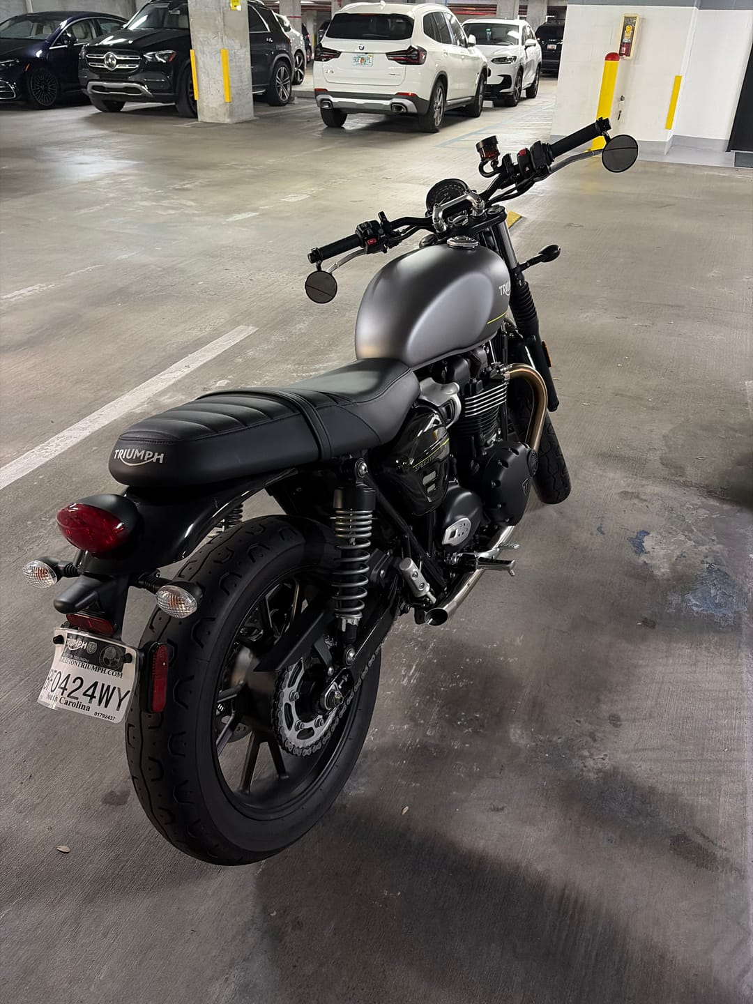 Customer photo review of Triumph Bar End Finishers & Mirror Kits - 7/8” Handlebar Triumph Models