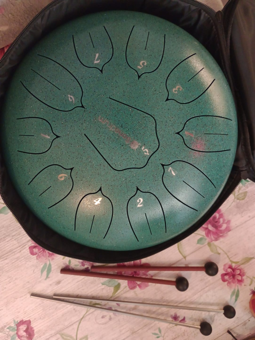 Customer photo review of Sonodrum Zungentrommel - "Standard" - Handgefertigt - 30cm - 11 Zungen - D-Dur