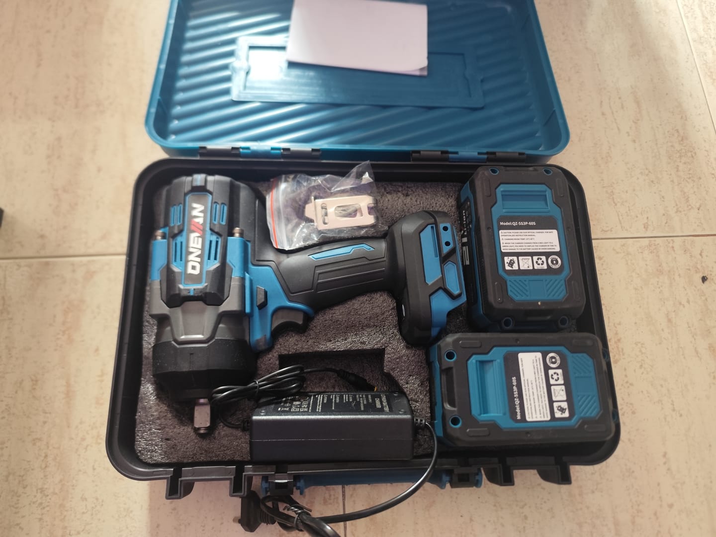 Customer photo review of ONEVAN 1/2" 2800N·m Brushless Cordless Impact Wrench(4.5Ah Battery Upgrade – Long Lasting Power) | For Makita 18V Battery