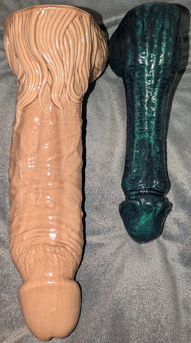 Customer photo review of Alien King Dildo