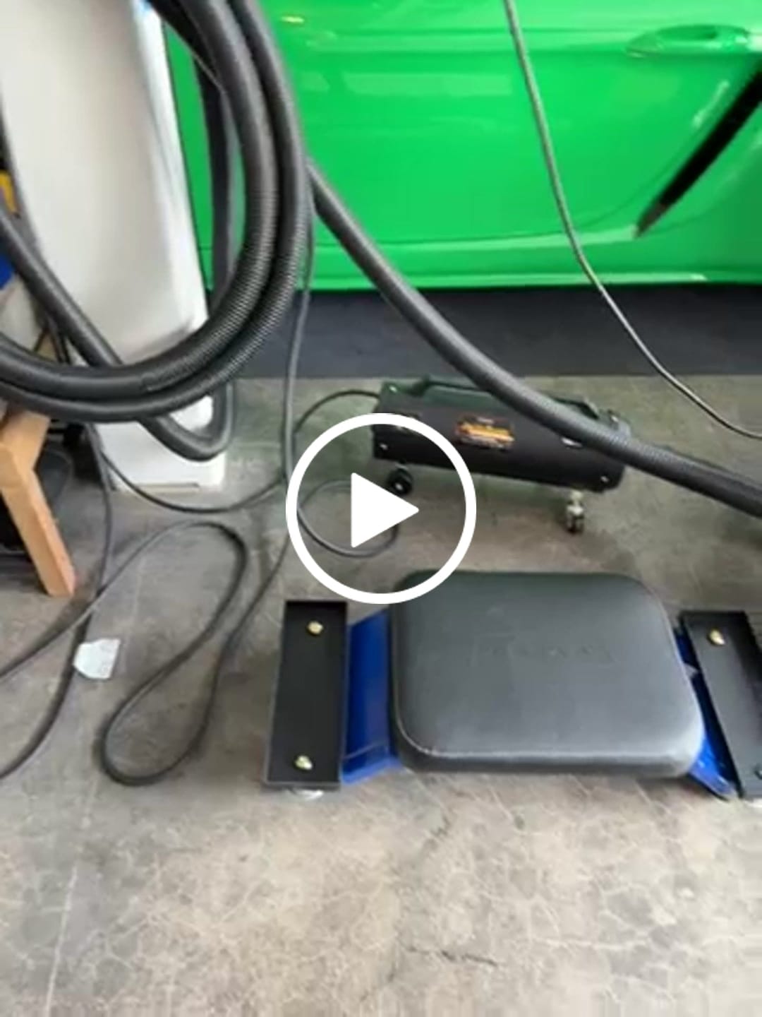 Customer video review of MINI CREEPER