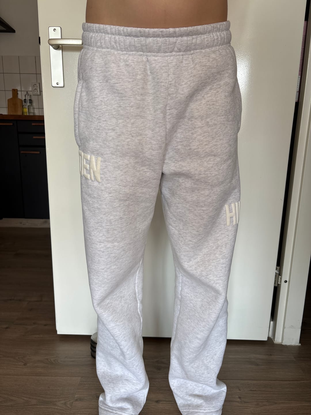 Customer photo review of GATED COMMUNITY HOODIE LIGHT GREY