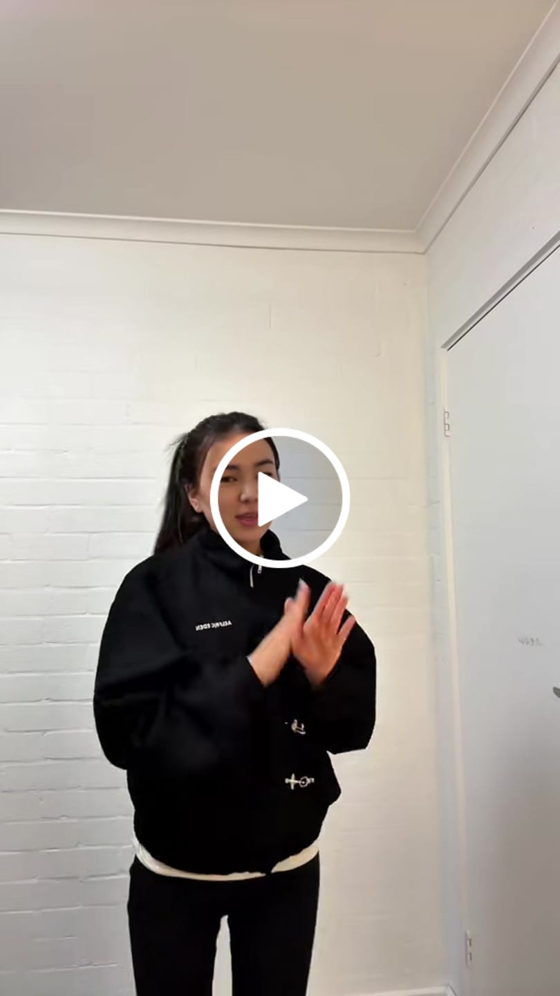 Customer video review of Aelfric Eden Boxy Fireman Clasp Jacket
