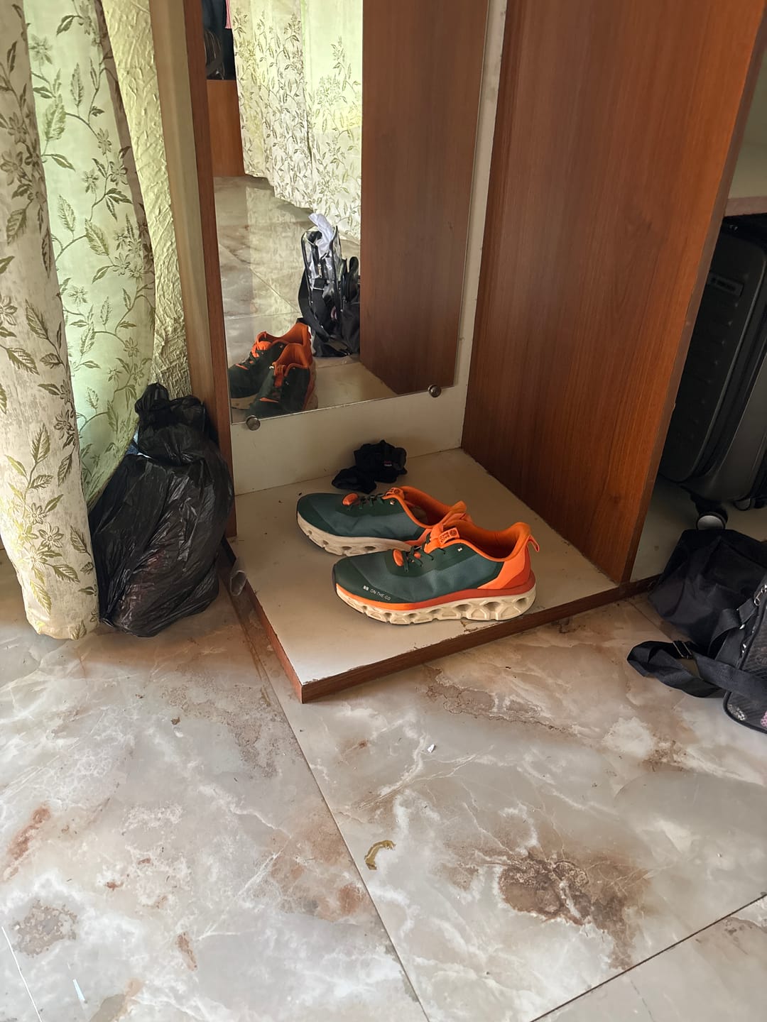 Customer photo review of BB On-The-Go Slip-On