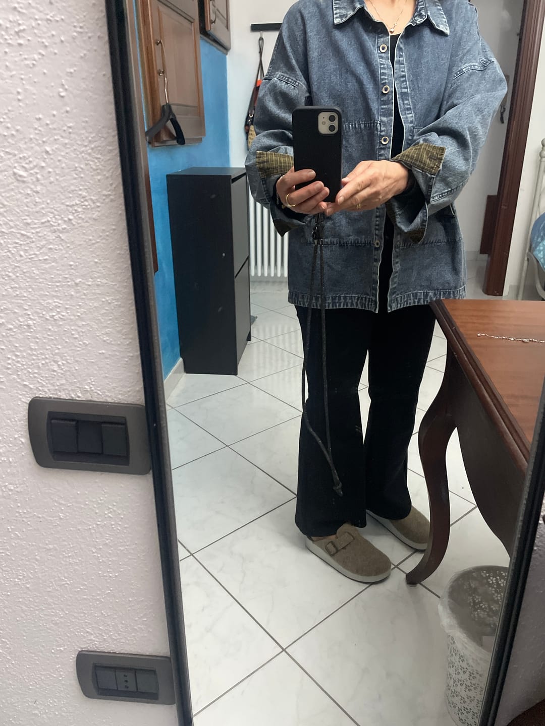 Customer photo review of Plus Size Women Vintage Autumn Turn-down Collar Denim Shirt Coat