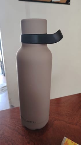 Customer photo review of TERMO SORA Cool Capital Acero Inoxidable 750ml cafe