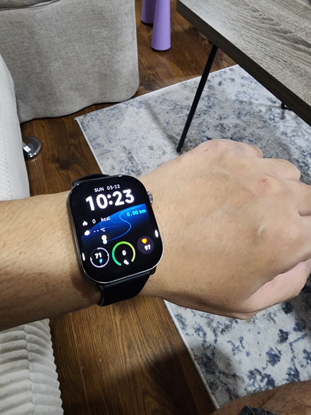 Customer photo review of Black Milanese Loop