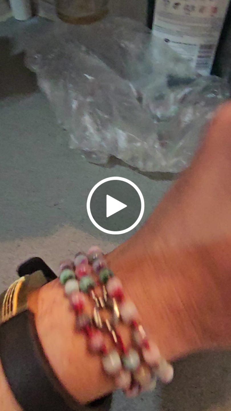 Customer video review of The Harmony Bracelet