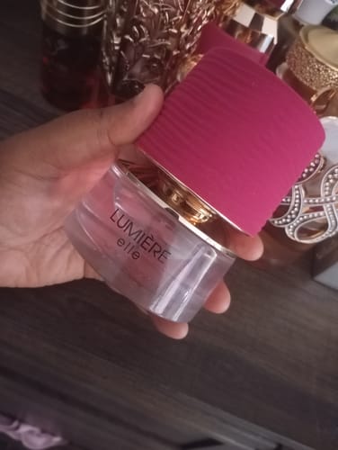 Customer photo review of Lumiere Elle by French Avenue