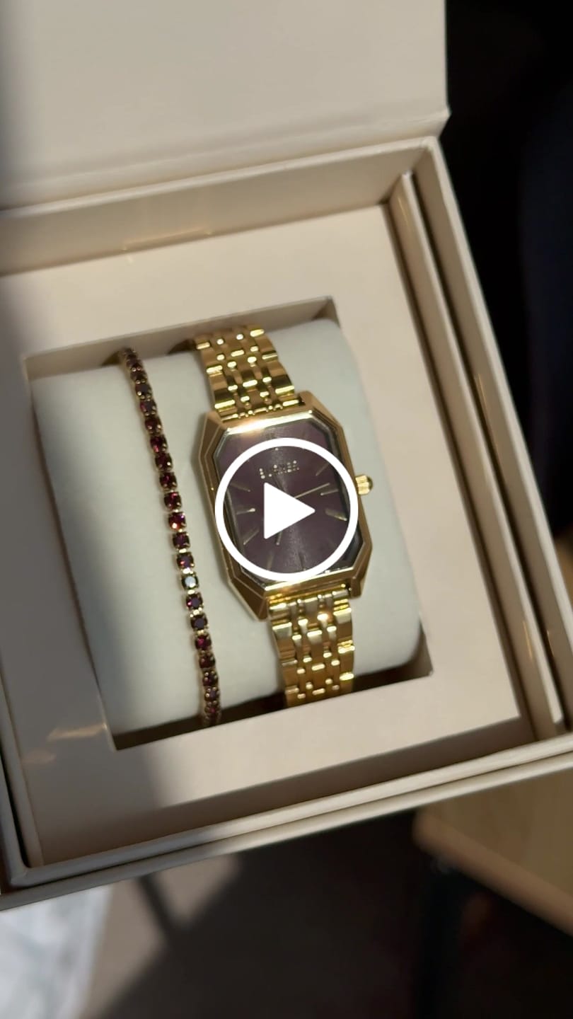 Customer video review of Ava Gold Burgundy