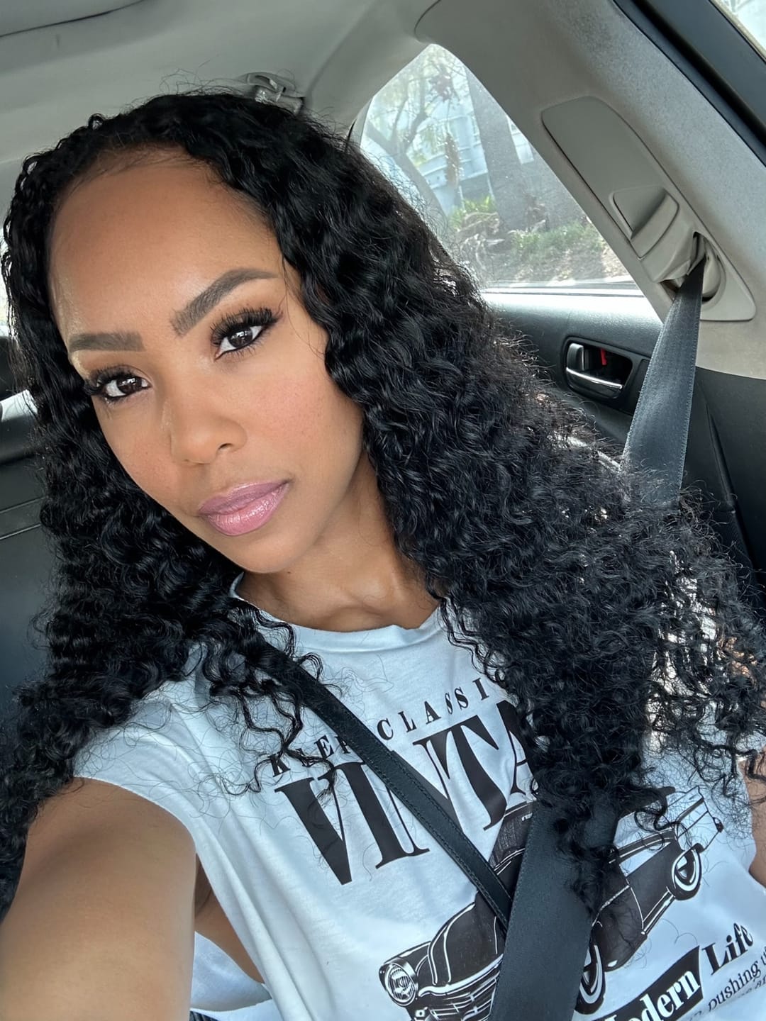 Customer photo review of Brazilian Curly Bundle