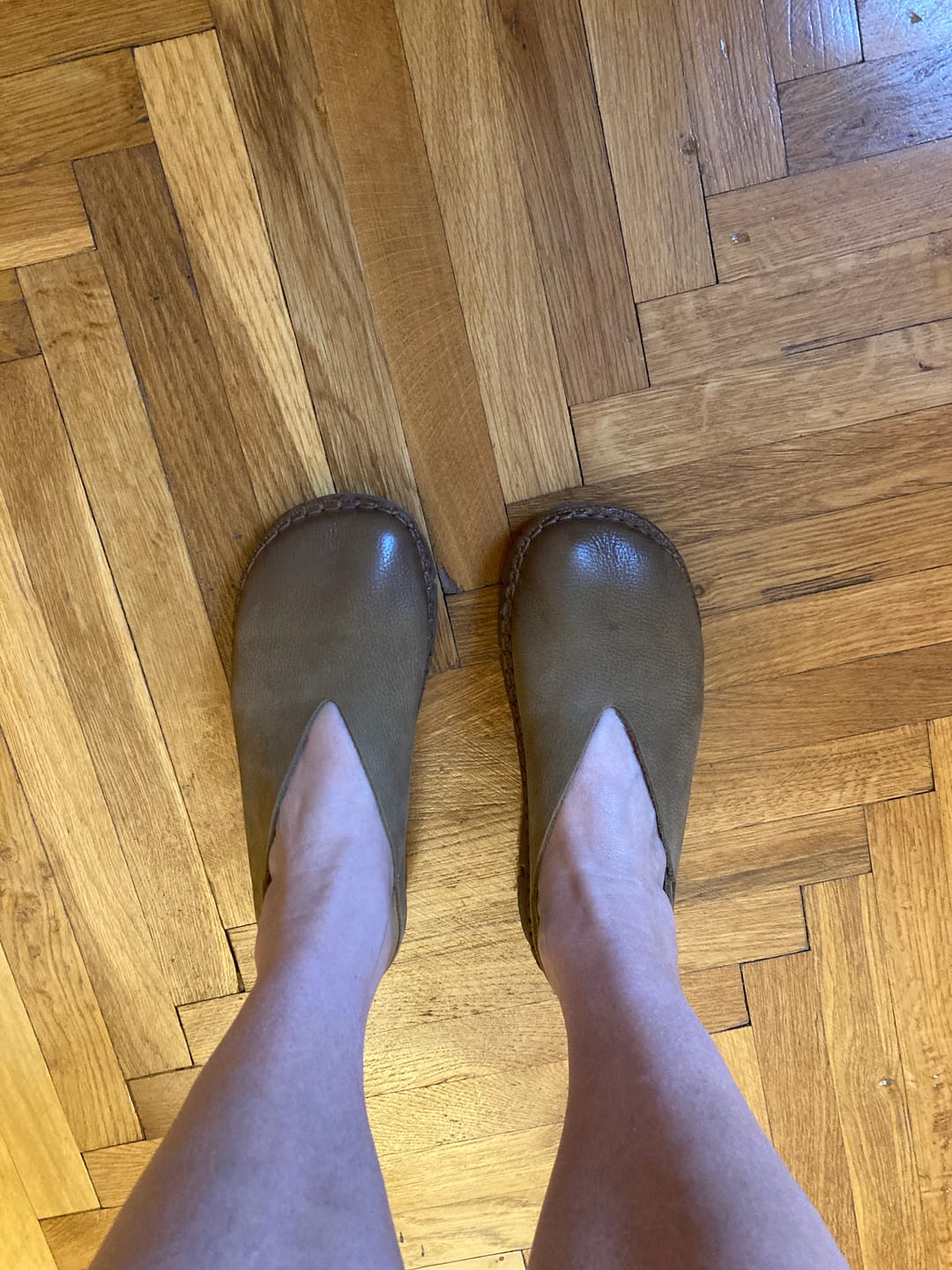 Customer photo review of Women Summer Vintage Solid Leather Soft Flat Shoes