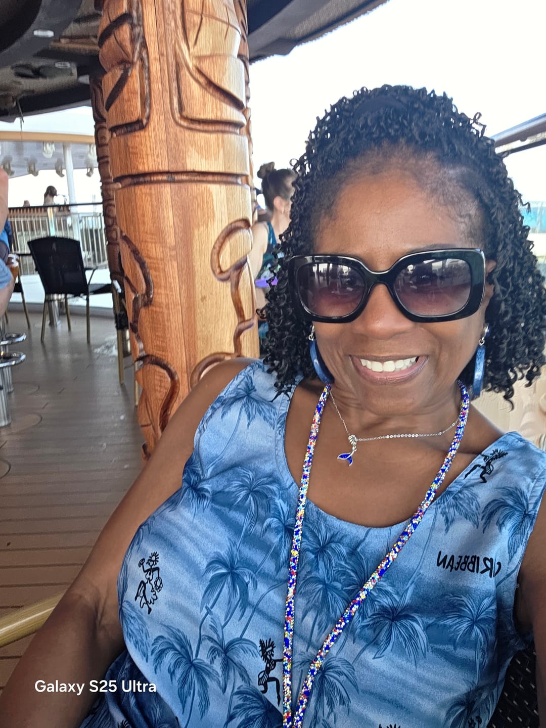 Customer photo review of Zury Sis V11 Mini Twist Crochet Loop Braids - YANKY TWIST 9"/10"/11"