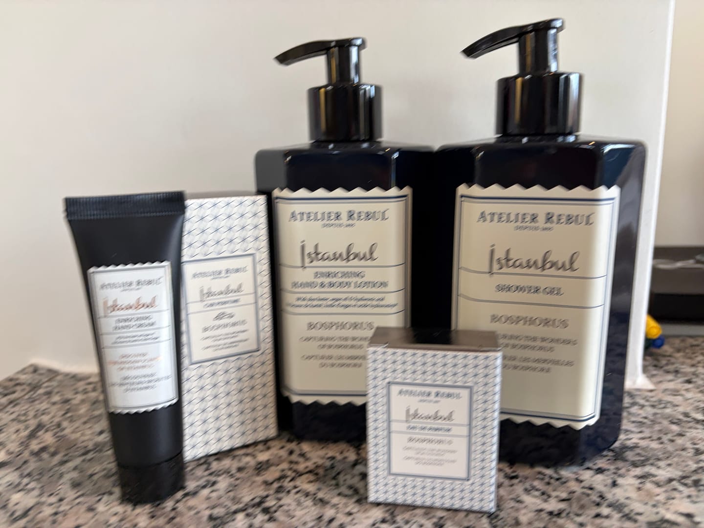 Customer photo review of Istanbul Bosphorus Hand & Bodylotion 400ml