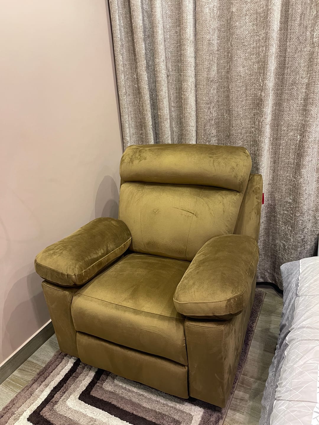 Customer photo review of Ravine- Lazy Boy Chair