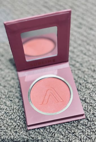 Customer photo review of RUBOR COMPACTO SUBLIME