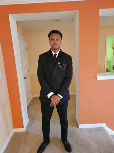 Customer photo review of Men's  6-piece Set  High Quality Paisley Accessories 5 color