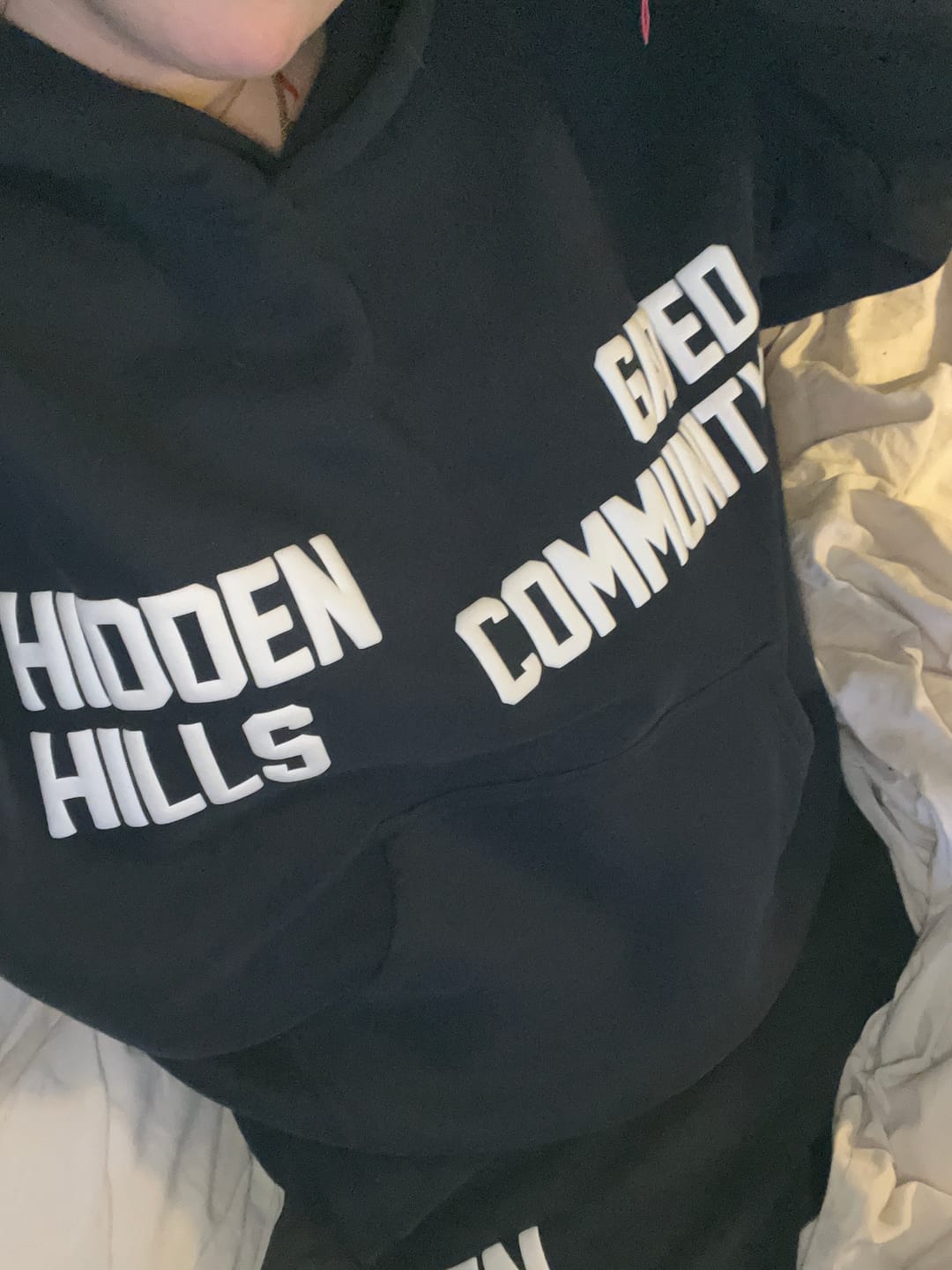 Customer photo review of GATED COMMUNITY HOODIE NAVY