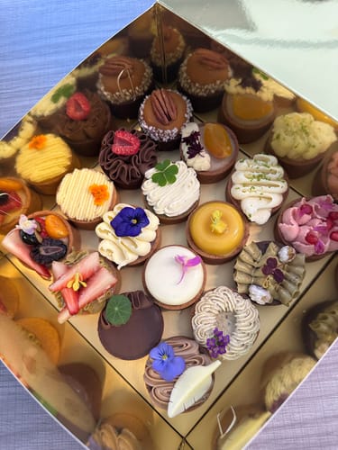 Customer photo review of The Dessert Connoisseur 16pcs