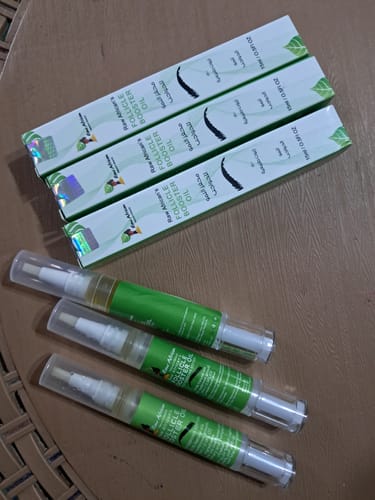 Customer photo review of Eyebrows Follicle Booster Oil