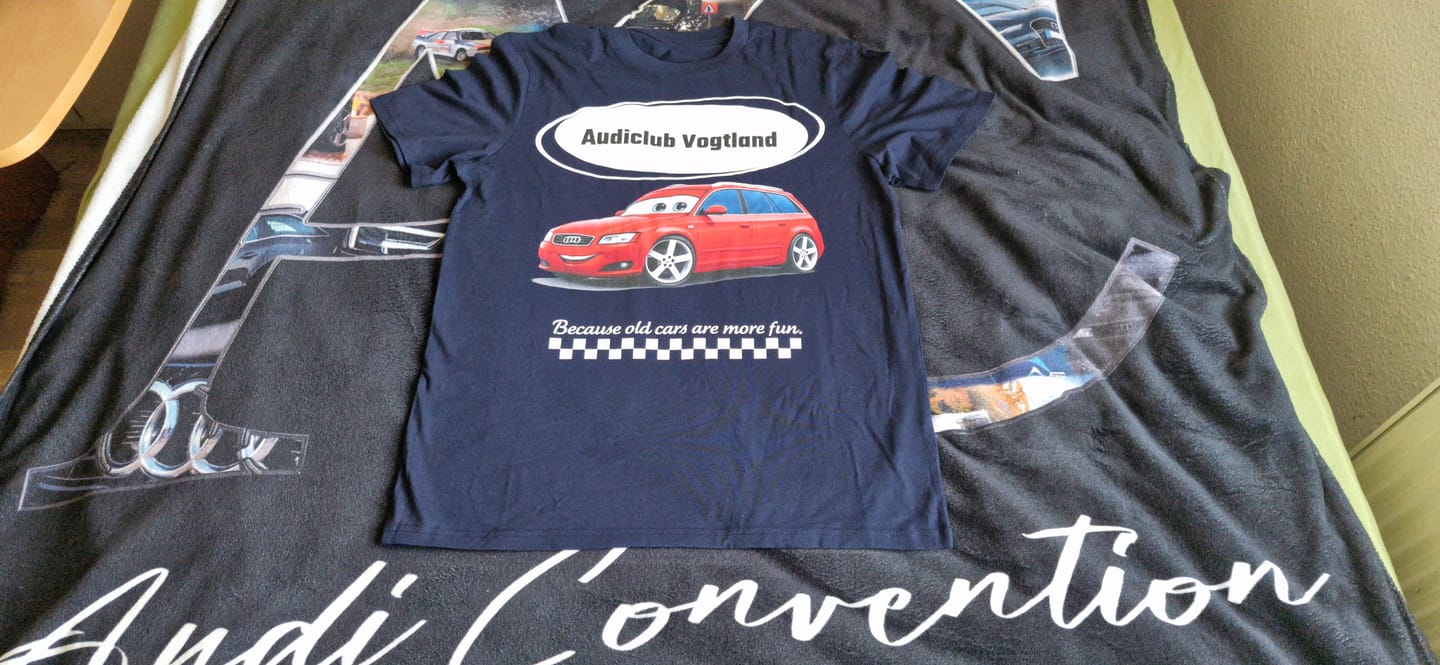 Customer photo review of CAR VINTAGE - Personalisierbares T-Shirt Unisex