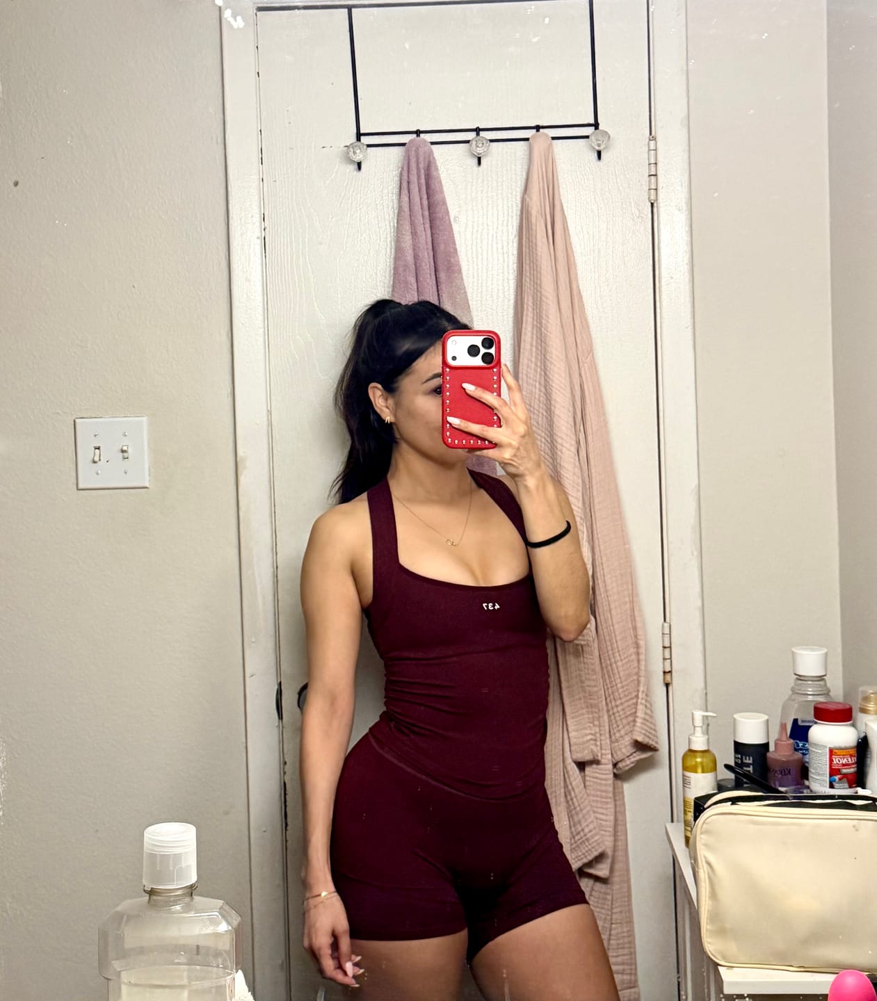 Customer photo review of The Essentials Short / Black-Cherry