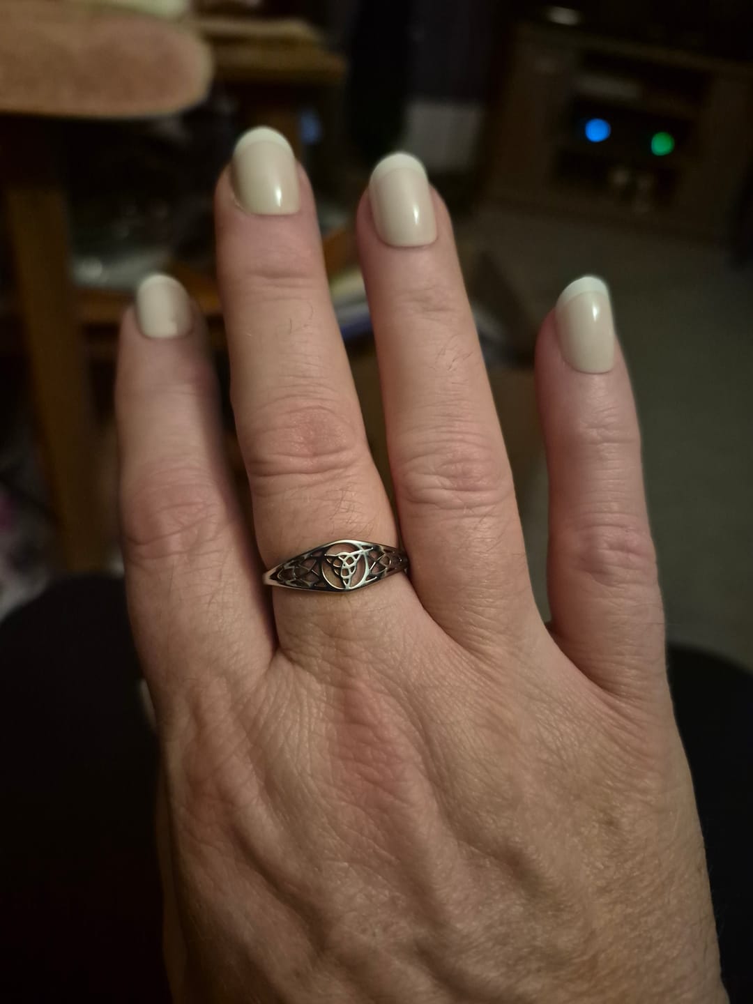 Customer photo review of Titanium Steel Celtic Knot Hollow Ring (Retro Ethnic Style)