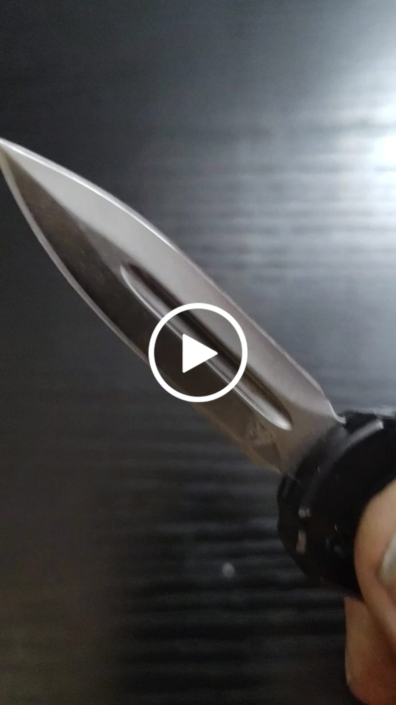 Customer video review of VT Black Rocket Mini OTF Knife
